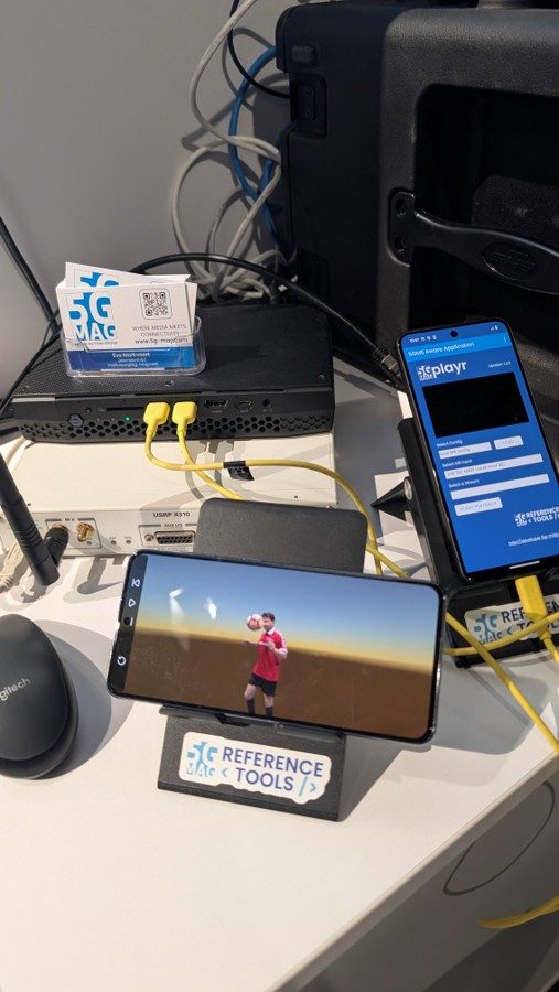 5G Media Streaming, live on real devices — 5G-MAG Reference Tools demo rig with SDR hardware and phones